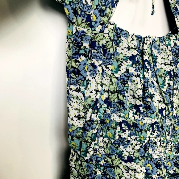 ASTR The Label NWOT Smocked Waist Ruched Dress Blue Green Floral Size Medium - Picture 9 of 9